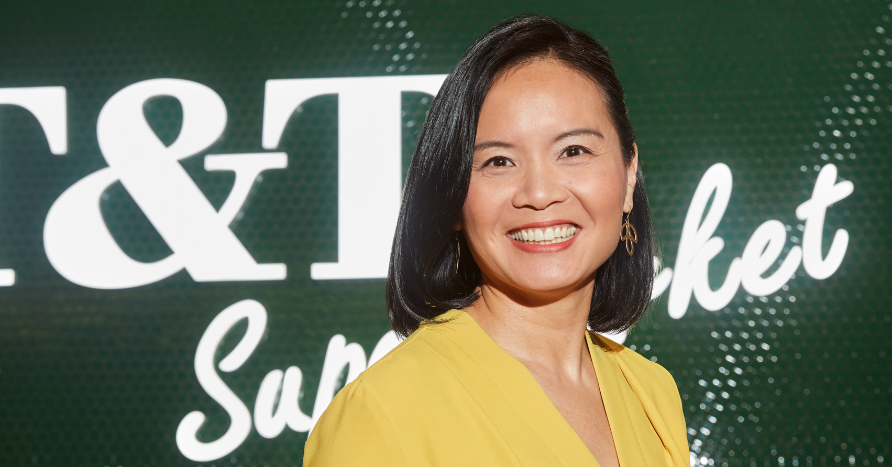 Tina Lee